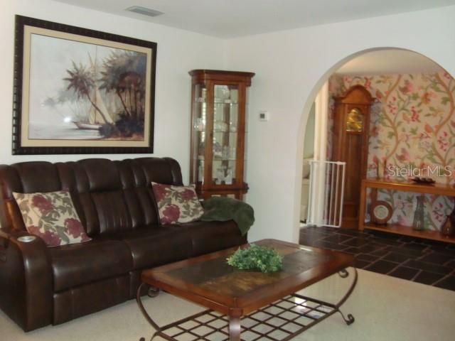 For Rent: $3,200 (3 beds, 2 baths, 2036 Square Feet)