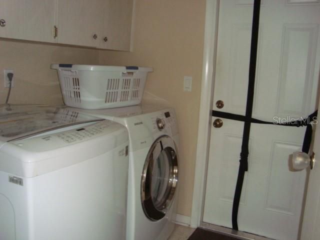For Rent: $3,200 (3 beds, 2 baths, 2036 Square Feet)