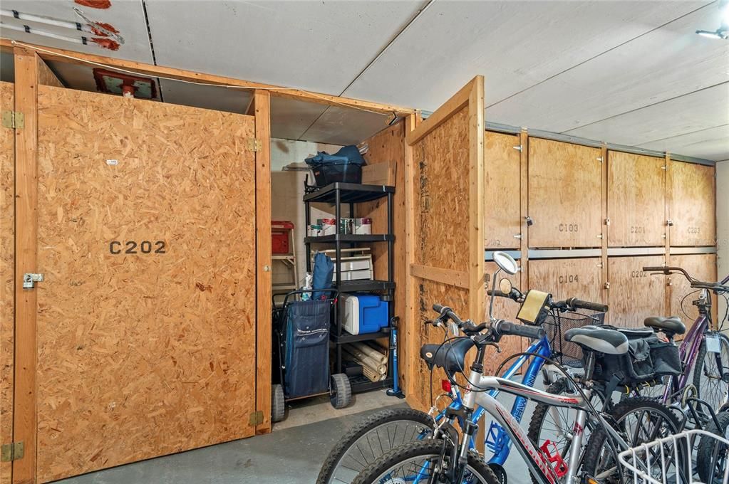 En Venta: $699,000 (3 camas, 3 baños, 1921 Pies cuadrados)