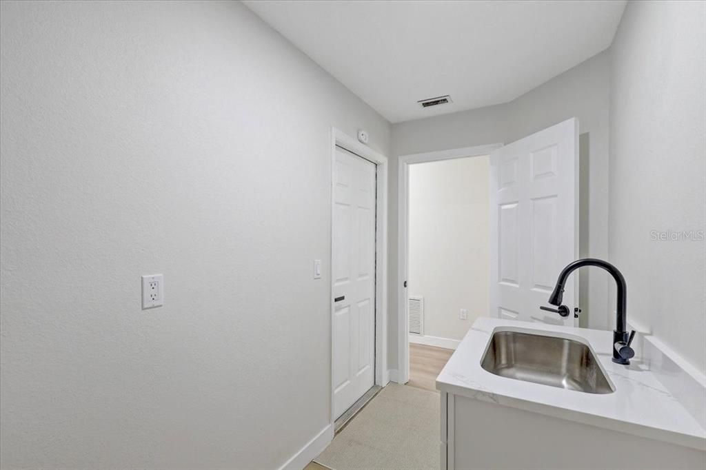 For Sale: $479,900 (3 beds, 2 baths, 2010 Square Feet)