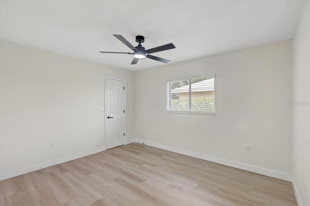 For Sale: $479,900 (3 beds, 2 baths, 2010 Square Feet)