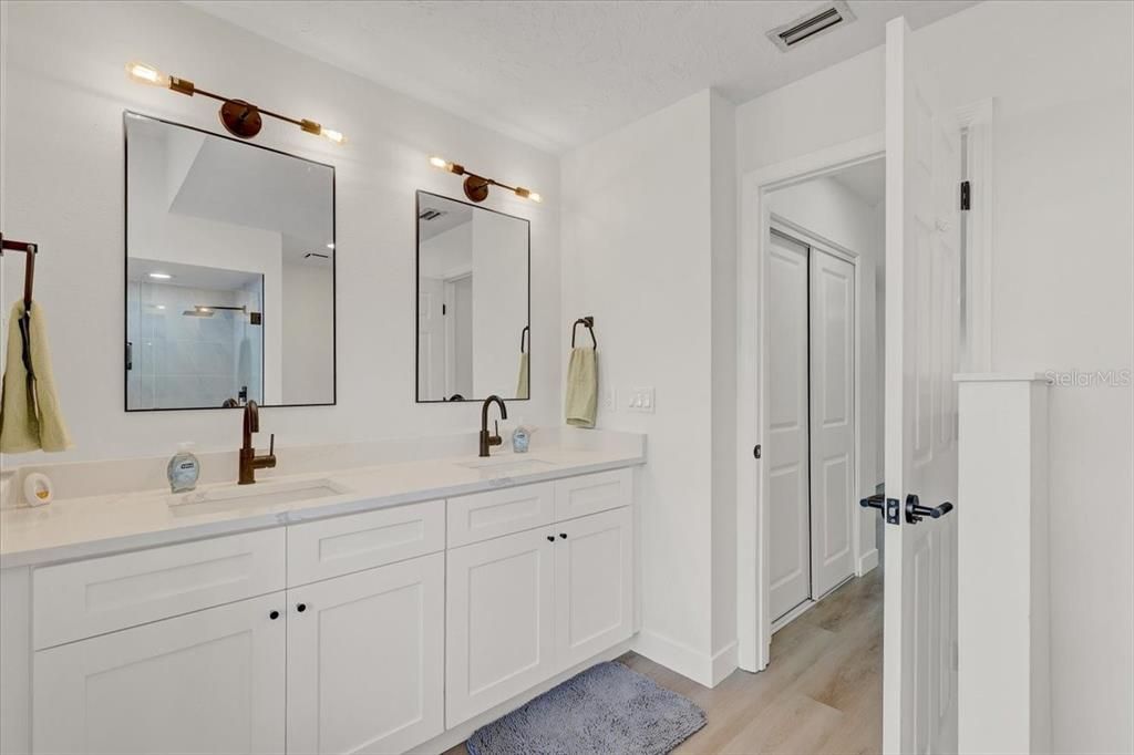 For Sale: $479,900 (3 beds, 2 baths, 2010 Square Feet)