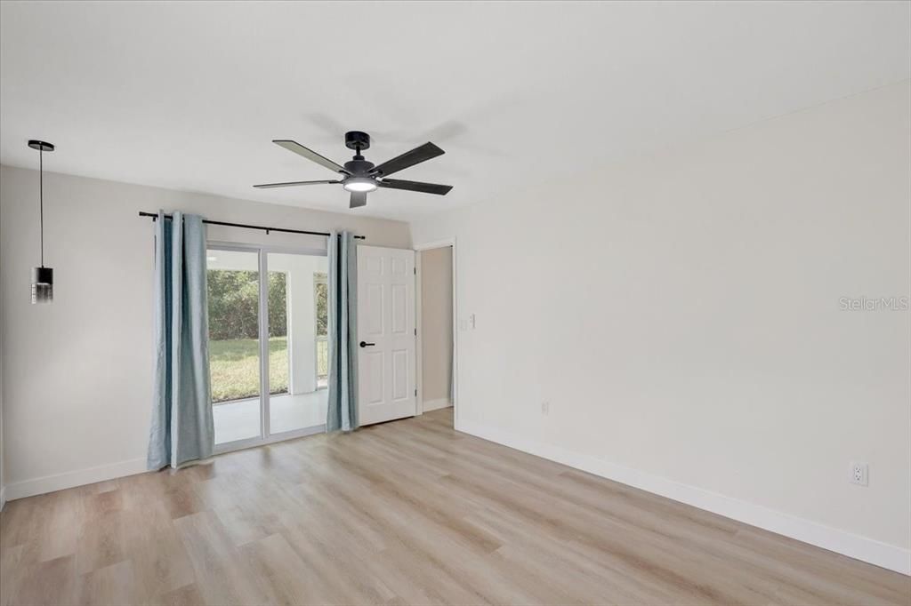 For Sale: $479,900 (3 beds, 2 baths, 2010 Square Feet)