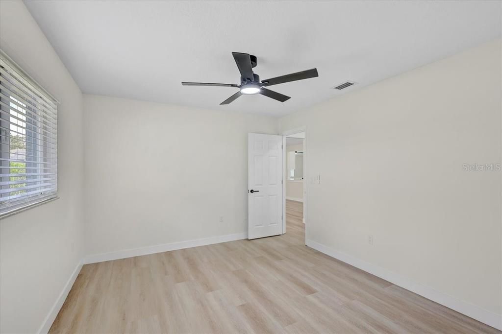 For Sale: $479,900 (3 beds, 2 baths, 2010 Square Feet)