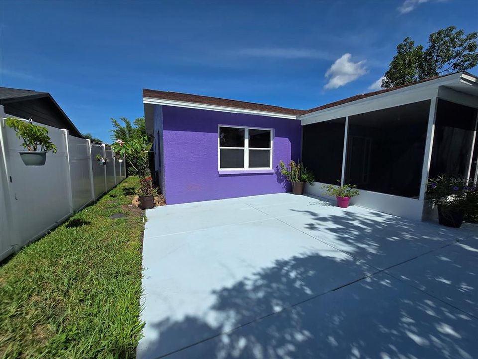 На продажу: $304,990 (3 спален, 2 ванн, 1435 Квадратных фут)