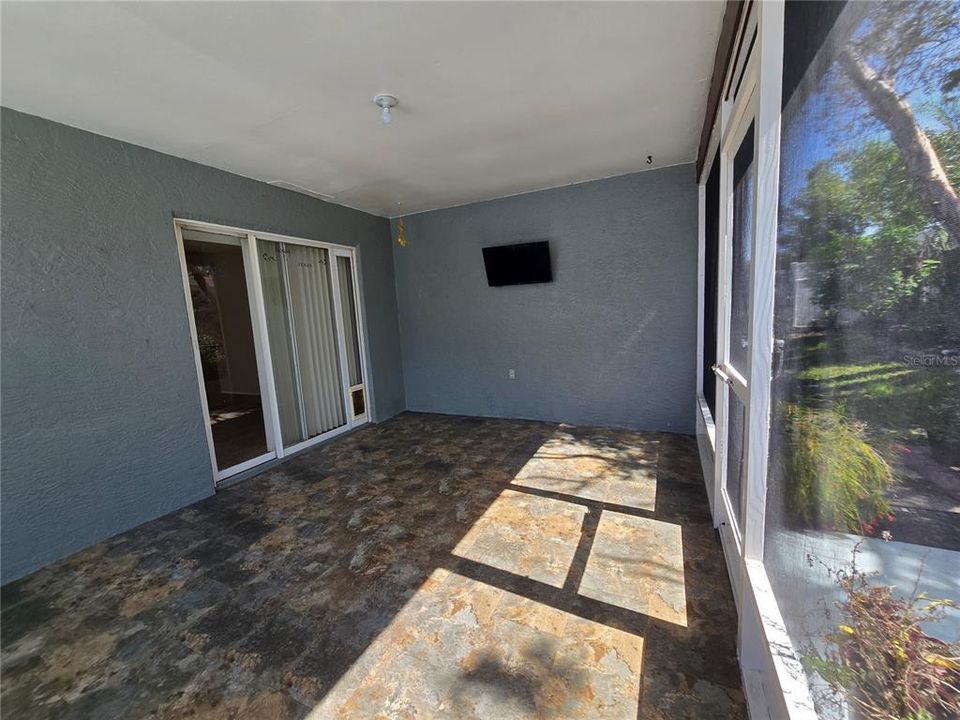 На продажу: $304,990 (3 спален, 2 ванн, 1435 Квадратных фут)