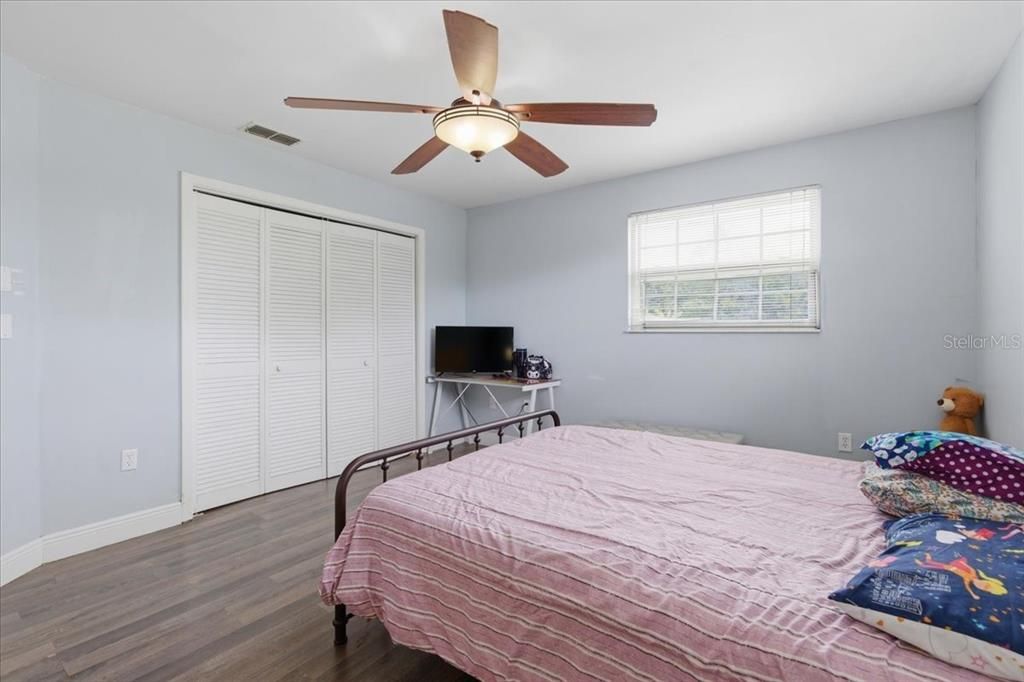 For Sale: $430,000 (3 beds, 2 baths, 1692 Square Feet)
