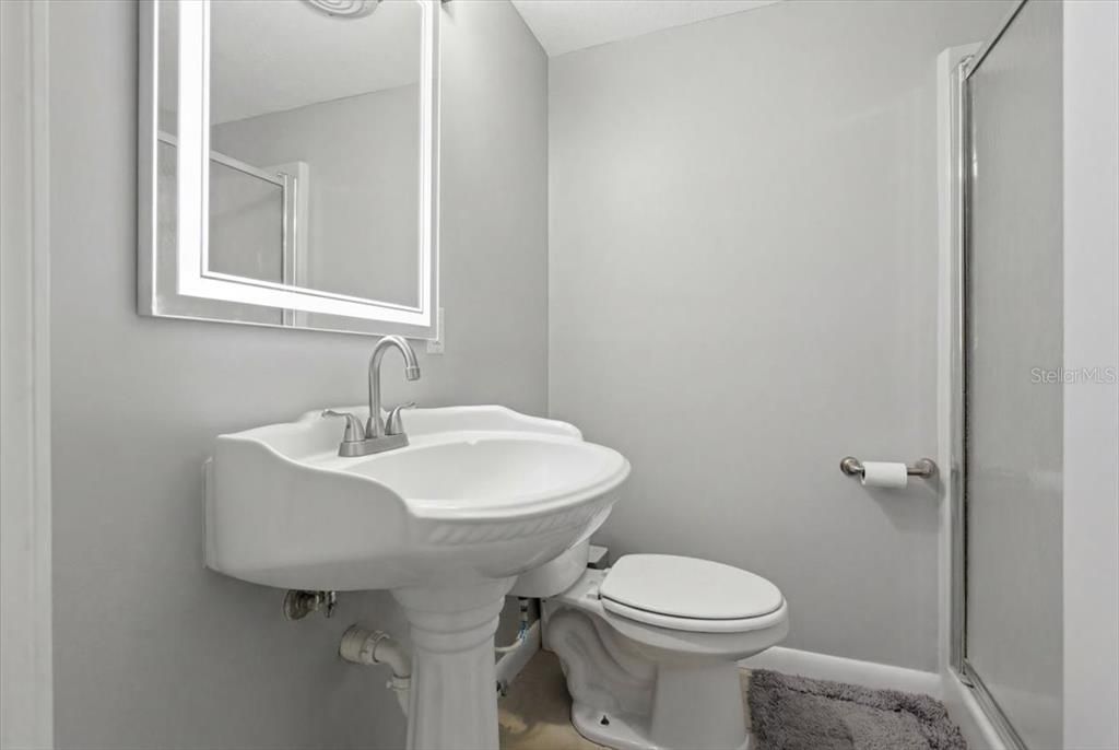 For Sale: $430,000 (3 beds, 2 baths, 1692 Square Feet)