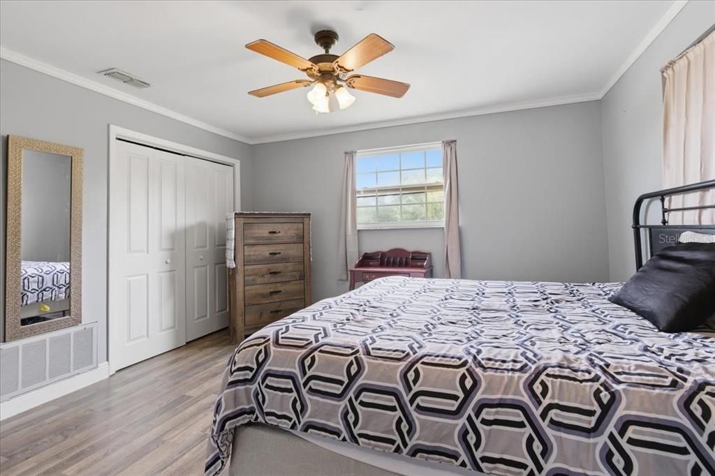 For Sale: $430,000 (3 beds, 2 baths, 1692 Square Feet)