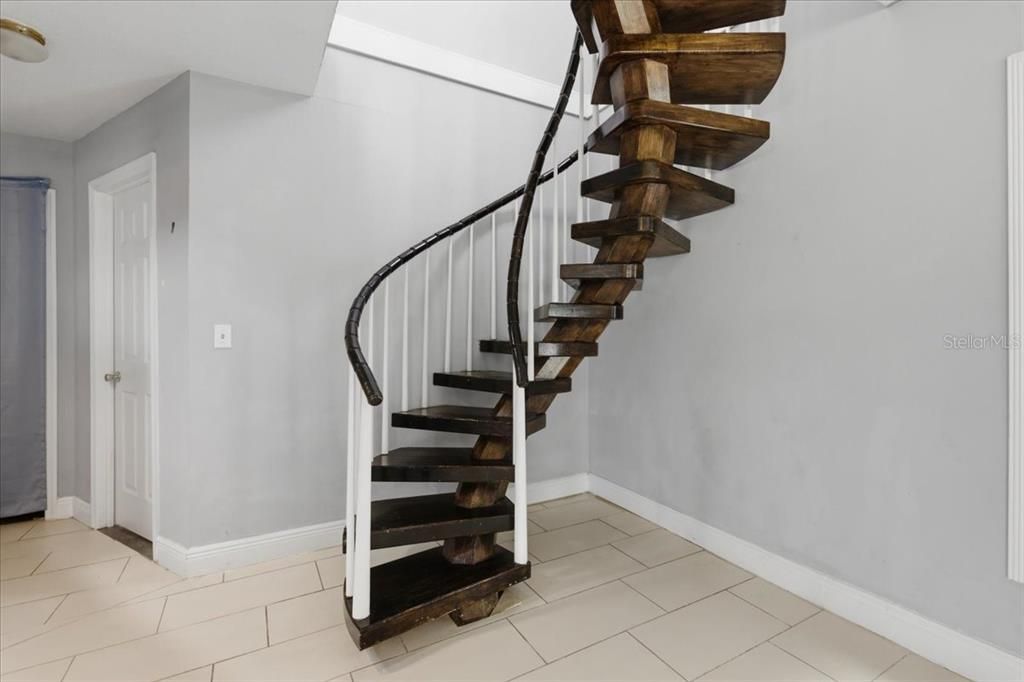 For Sale: $430,000 (3 beds, 2 baths, 1692 Square Feet)