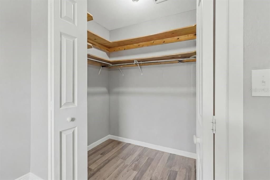 For Sale: $430,000 (3 beds, 2 baths, 1692 Square Feet)