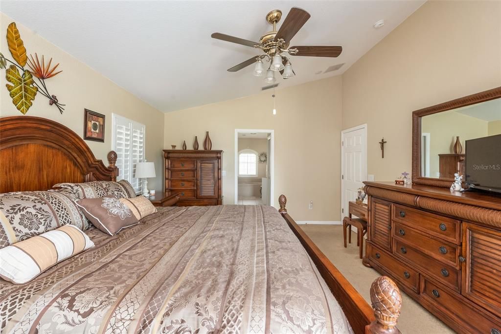 For Sale: $449,000 (3 beds, 2 baths, 2188 Square Feet)