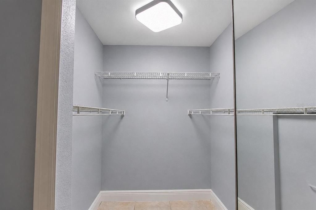 For Rent: $1,900 (3 beds, 2 baths, 1287 Square Feet)