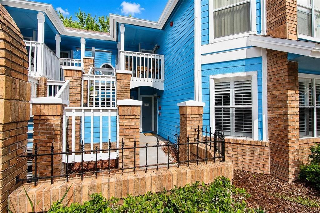 For Rent: $1,900 (3 beds, 2 baths, 1287 Square Feet)