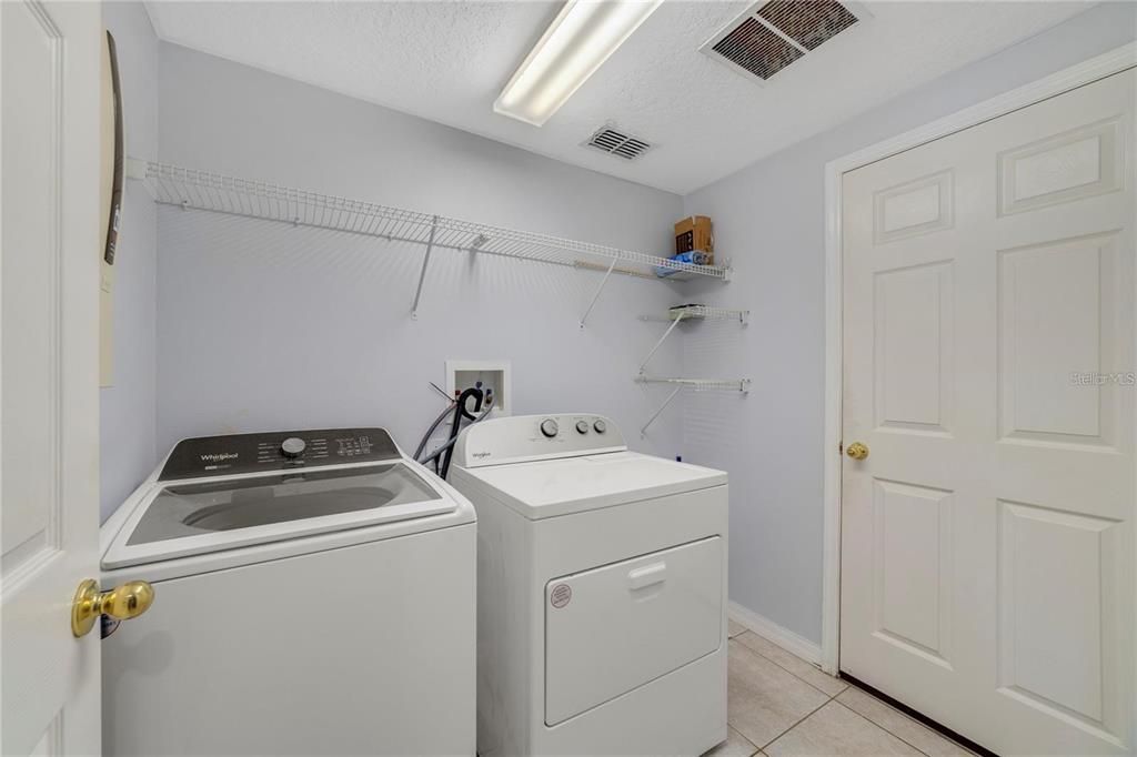 For Rent: $3,700 (4 beds, 4 baths, 2922 Square Feet)