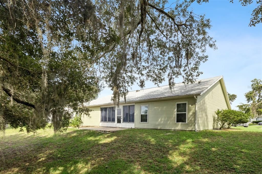 For Sale: $268,000 (2 beds, 2 baths, 1820 Square Feet)