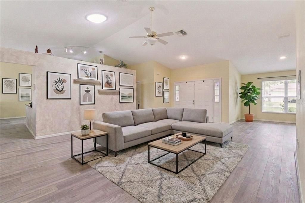 For Sale: $268,000 (2 beds, 2 baths, 1820 Square Feet)