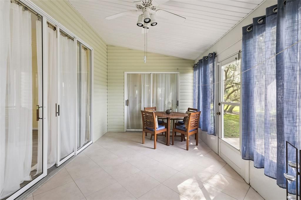 For Sale: $268,000 (2 beds, 2 baths, 1820 Square Feet)