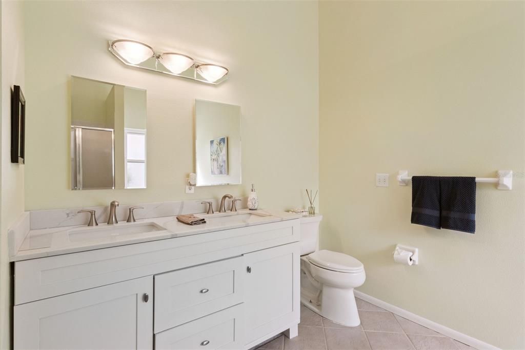 For Sale: $268,000 (2 beds, 2 baths, 1820 Square Feet)