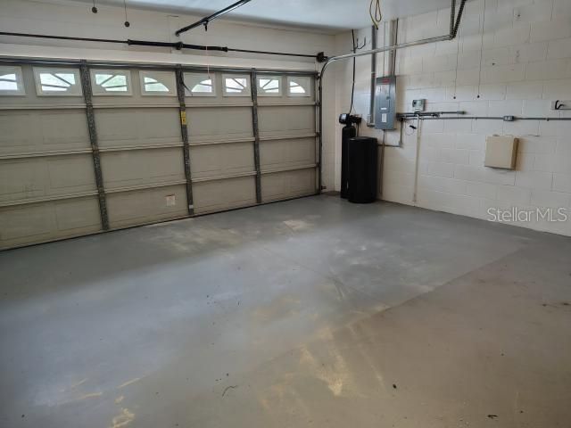 For Sale: $348,500 (3 beds, 2 baths, 1556 Square Feet)