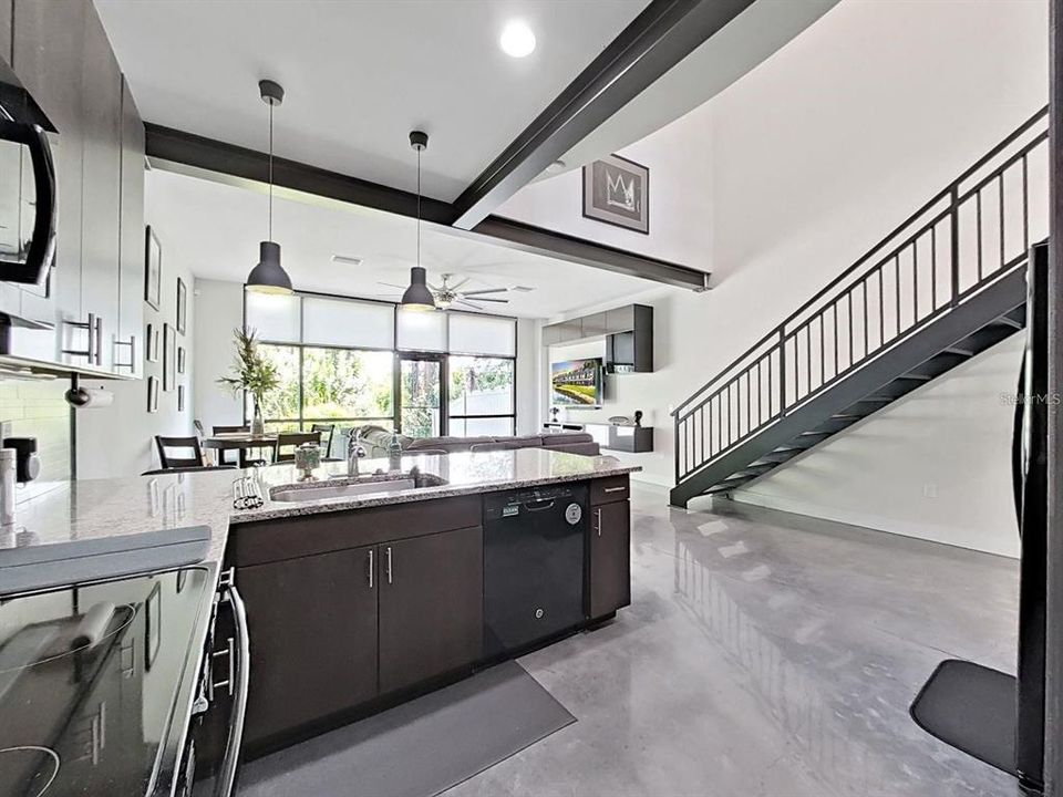 For Rent: $3,450 (3 beds, 3 baths, 1613 Square Feet)