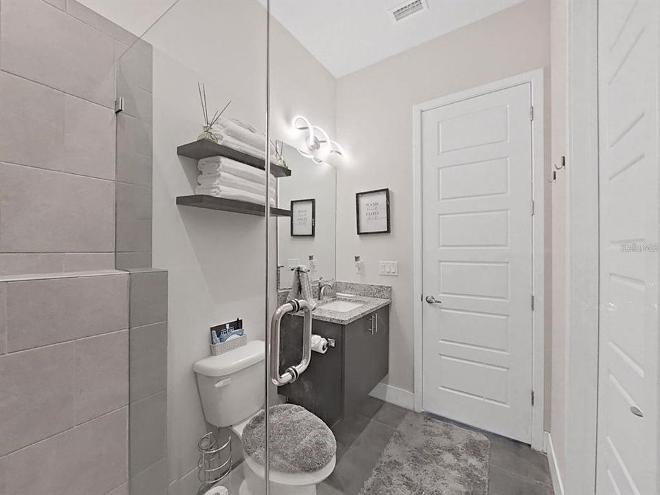 For Rent: $3,450 (3 beds, 3 baths, 1613 Square Feet)