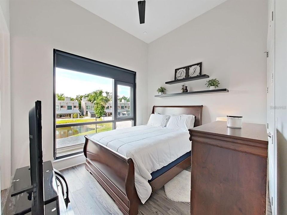 For Rent: $3,450 (3 beds, 3 baths, 1613 Square Feet)