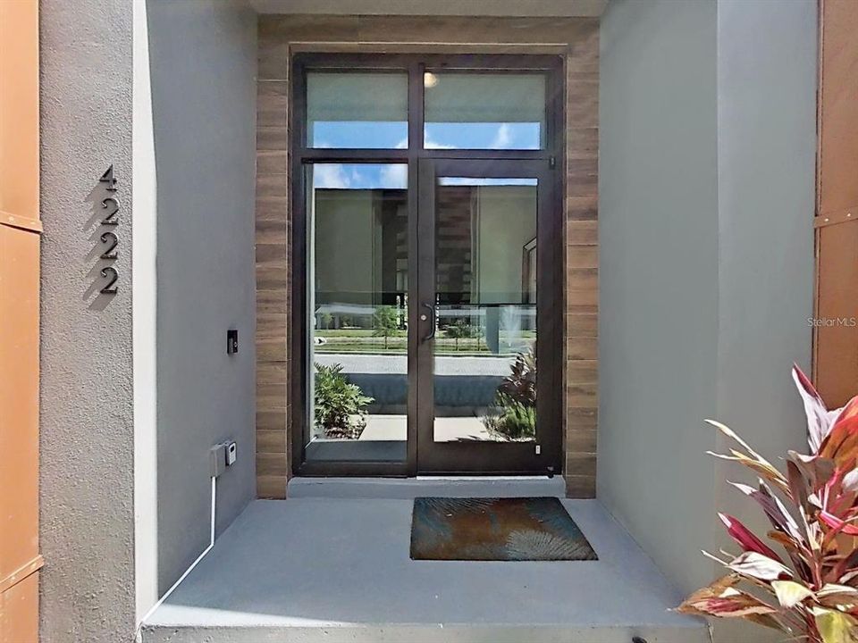 For Rent: $3,450 (3 beds, 3 baths, 1613 Square Feet)