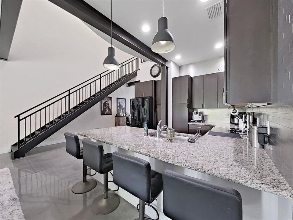 For Rent: $3,450 (3 beds, 3 baths, 1613 Square Feet)