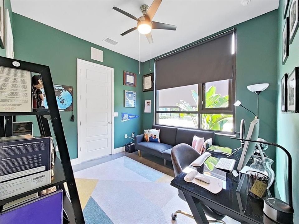 For Rent: $3,450 (3 beds, 3 baths, 1613 Square Feet)