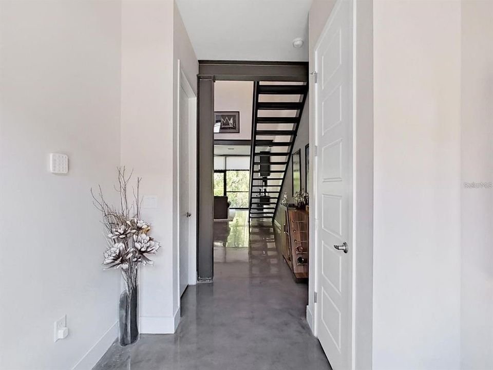 For Rent: $3,450 (3 beds, 3 baths, 1613 Square Feet)