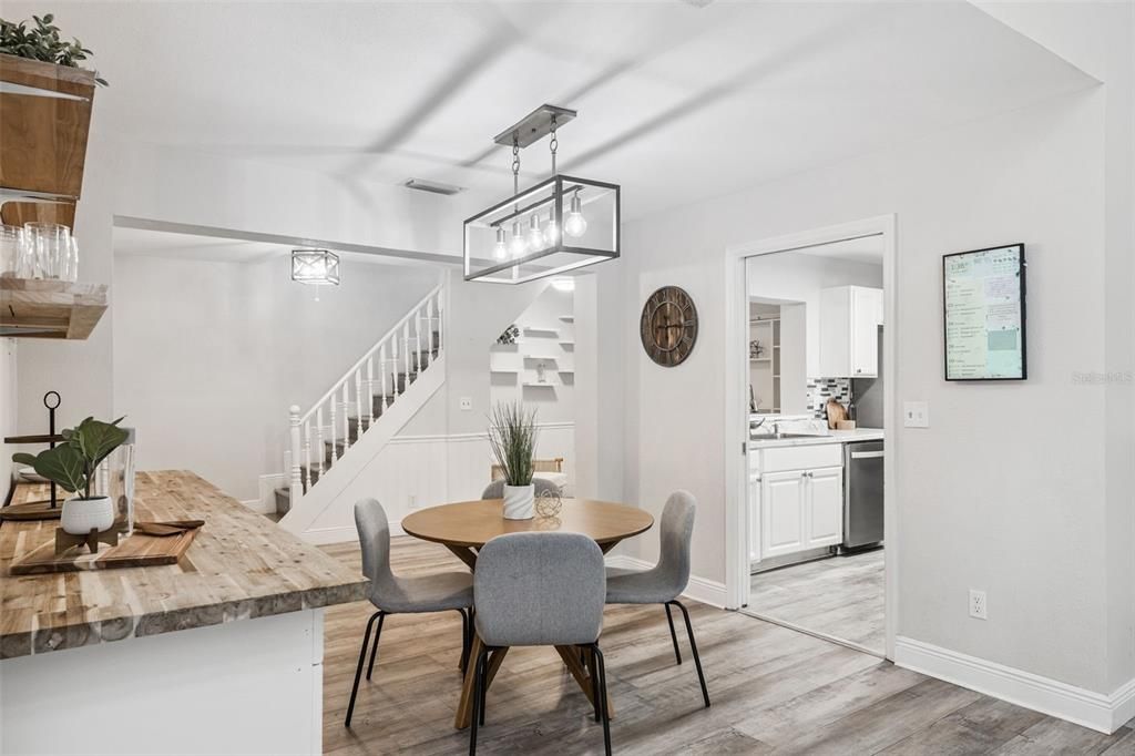 For Sale: $519,900 (4 beds, 2 baths, 2572 Square Feet)