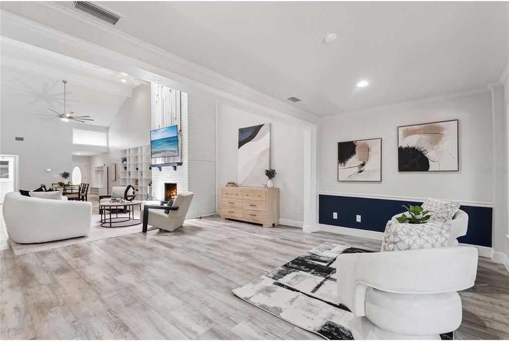 For Sale: $519,900 (4 beds, 2 baths, 2572 Square Feet)