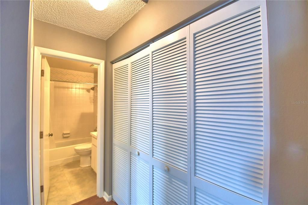 En Venta: $230,000 (2 camas, 2 baños, 1180 Pies cuadrados)