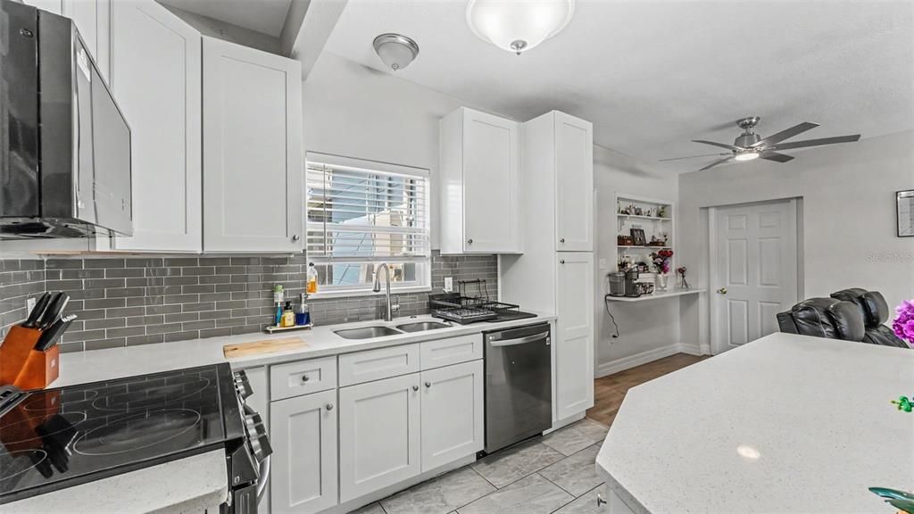 Active With Contract: $240,000 (4 beds, 2 baths, 1638 Square Feet)
