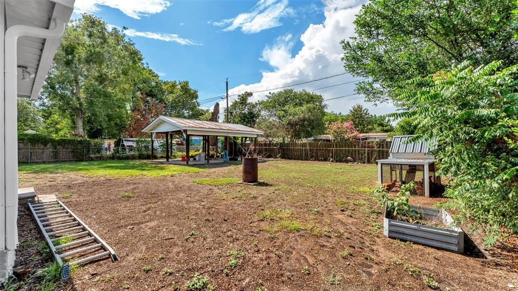 Active With Contract: $240,000 (4 beds, 2 baths, 1638 Square Feet)