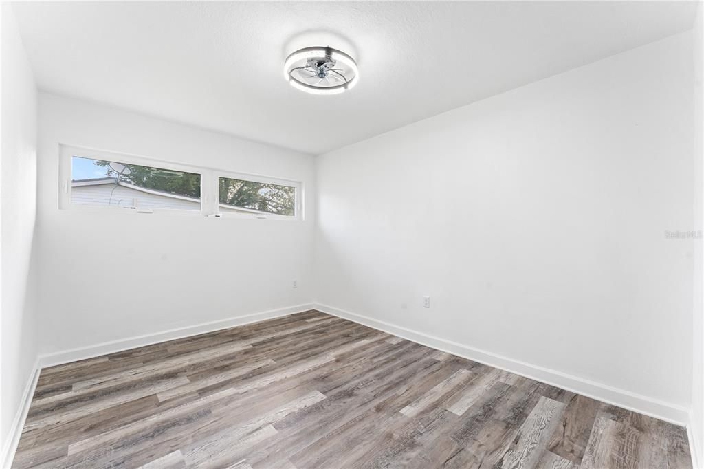 En Venta: $330,000 (3 camas, 2 baños, 1403 Pies cuadrados)