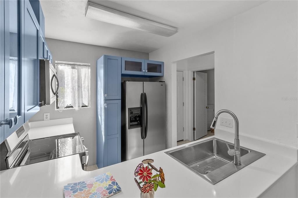 For Sale: $226,500 (2 beds, 1 baths, 1244 Square Feet)