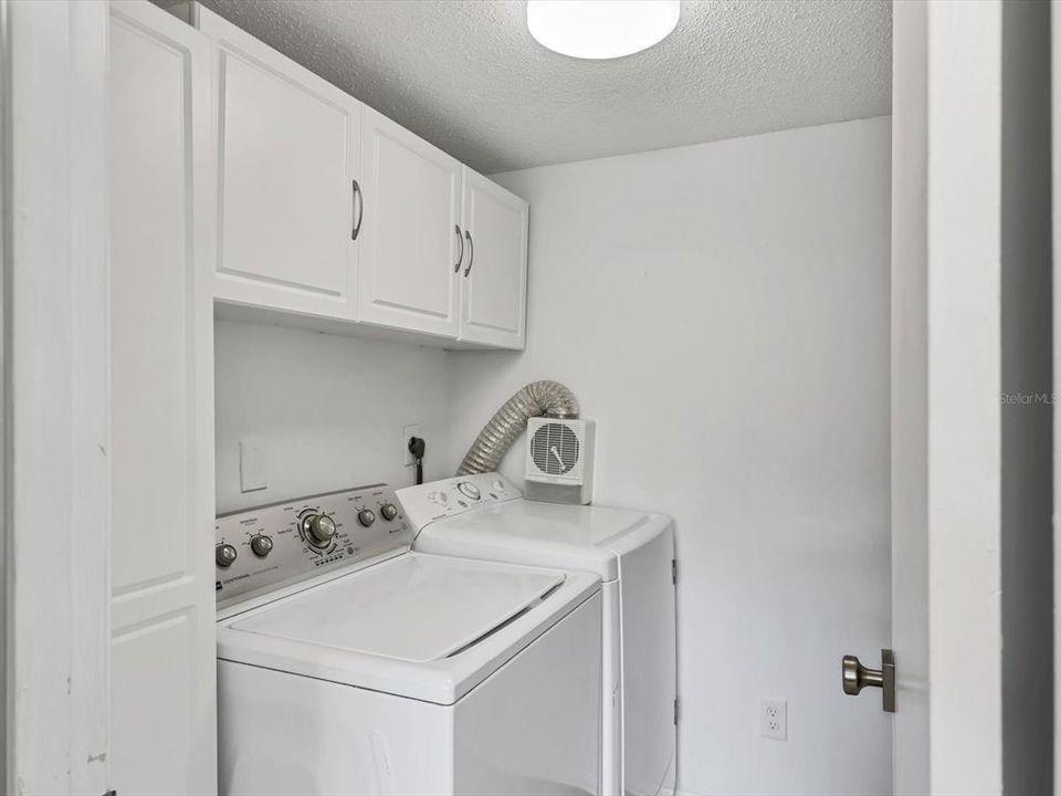 En Venta: $195,000 (4 camas, 2 baños, 1630 Pies cuadrados)