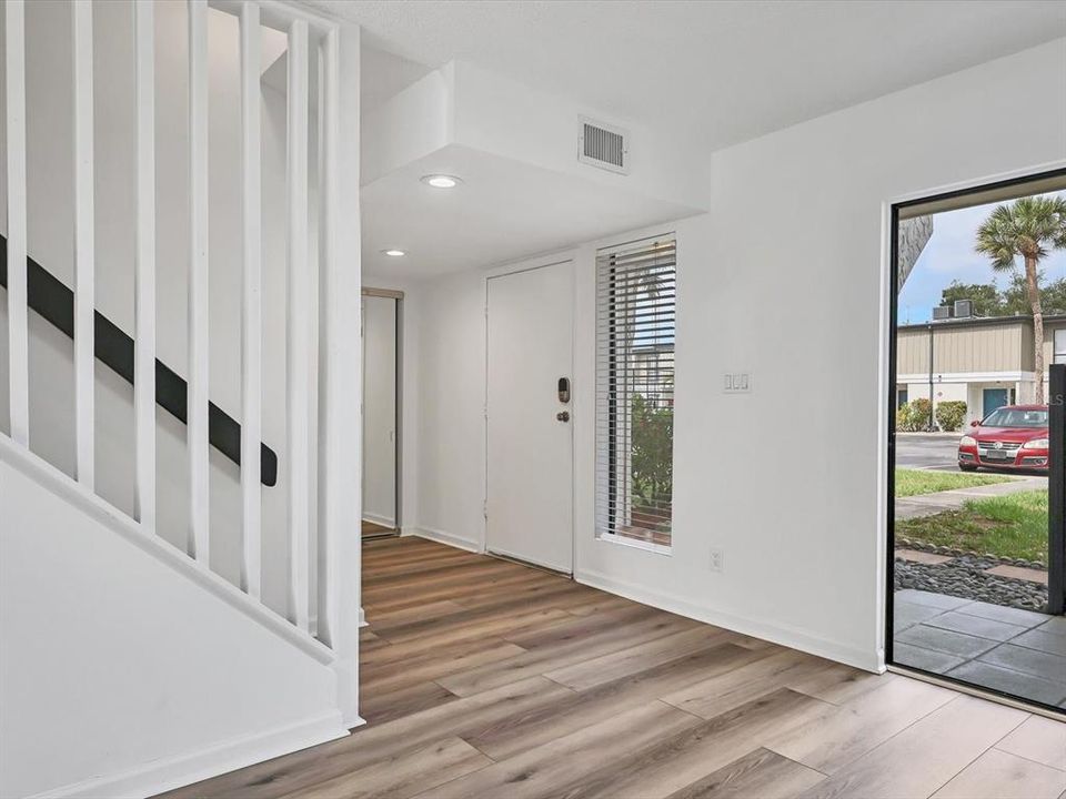 En Venta: $195,000 (4 camas, 2 baños, 1630 Pies cuadrados)