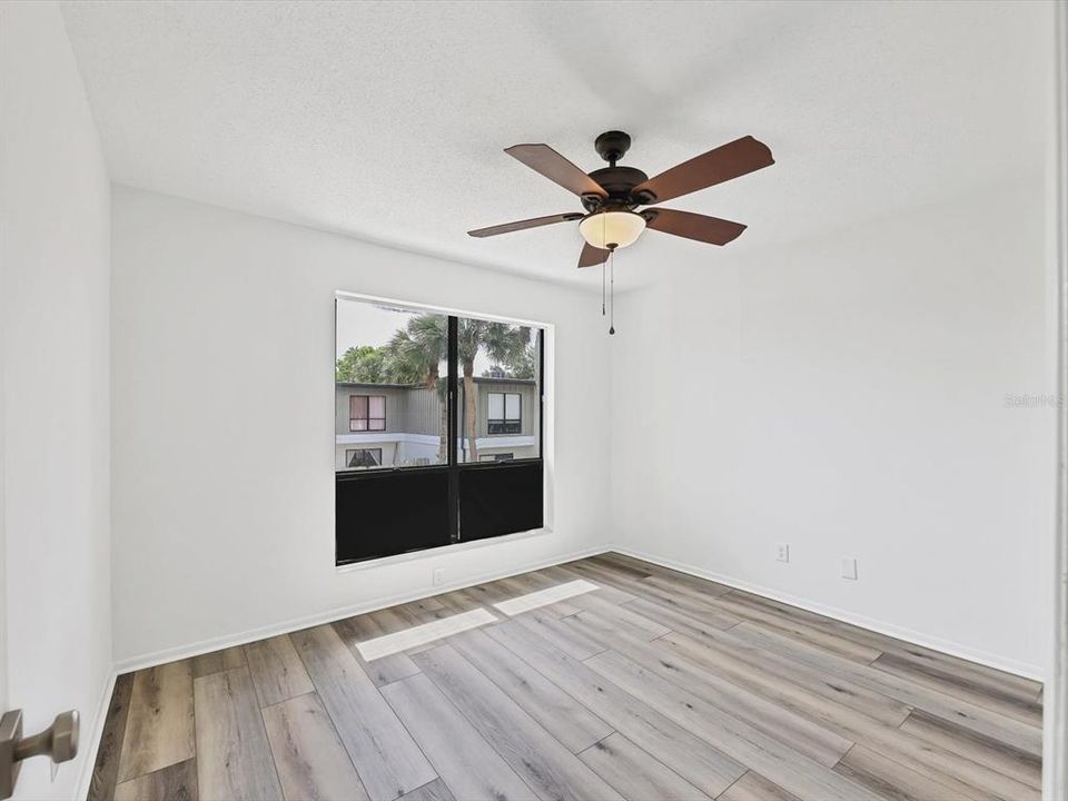 En Venta: $195,000 (4 camas, 2 baños, 1630 Pies cuadrados)