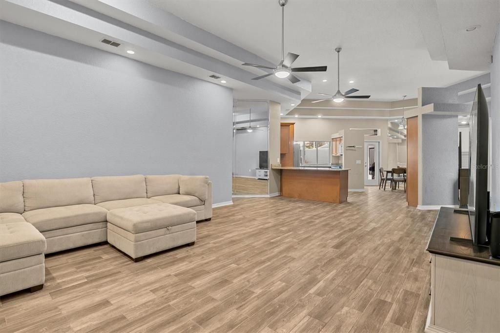 For Sale: $549,000 (4 beds, 2 baths, 2392 Square Feet)