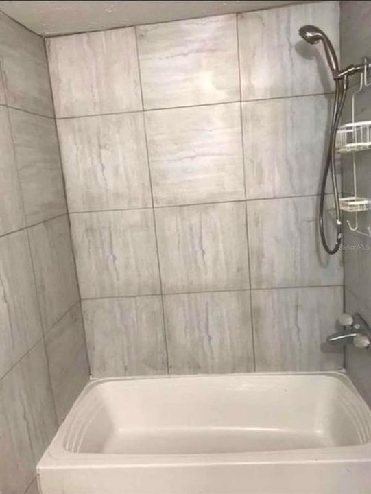For Sale: $168,500 (2 beds, 2 baths, 840 Square Feet)
