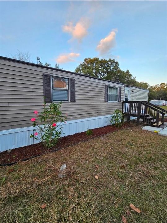 For Sale: $168,500 (2 beds, 2 baths, 840 Square Feet)