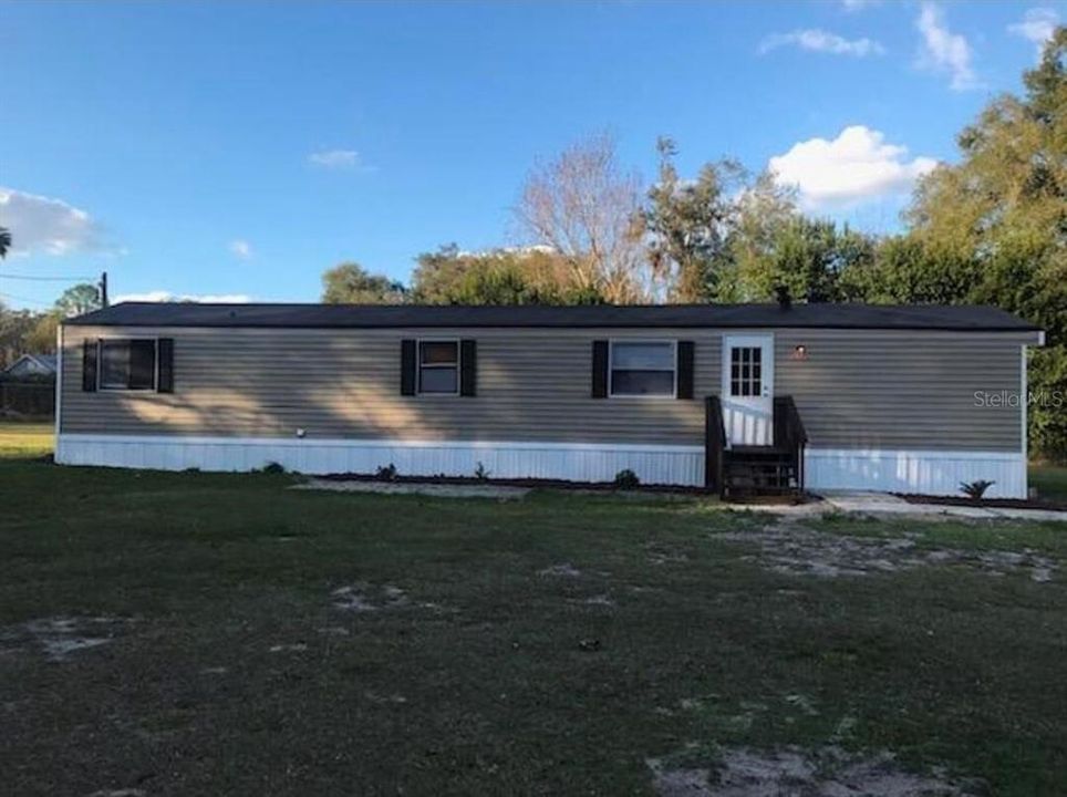 For Sale: $168,500 (2 beds, 2 baths, 840 Square Feet)