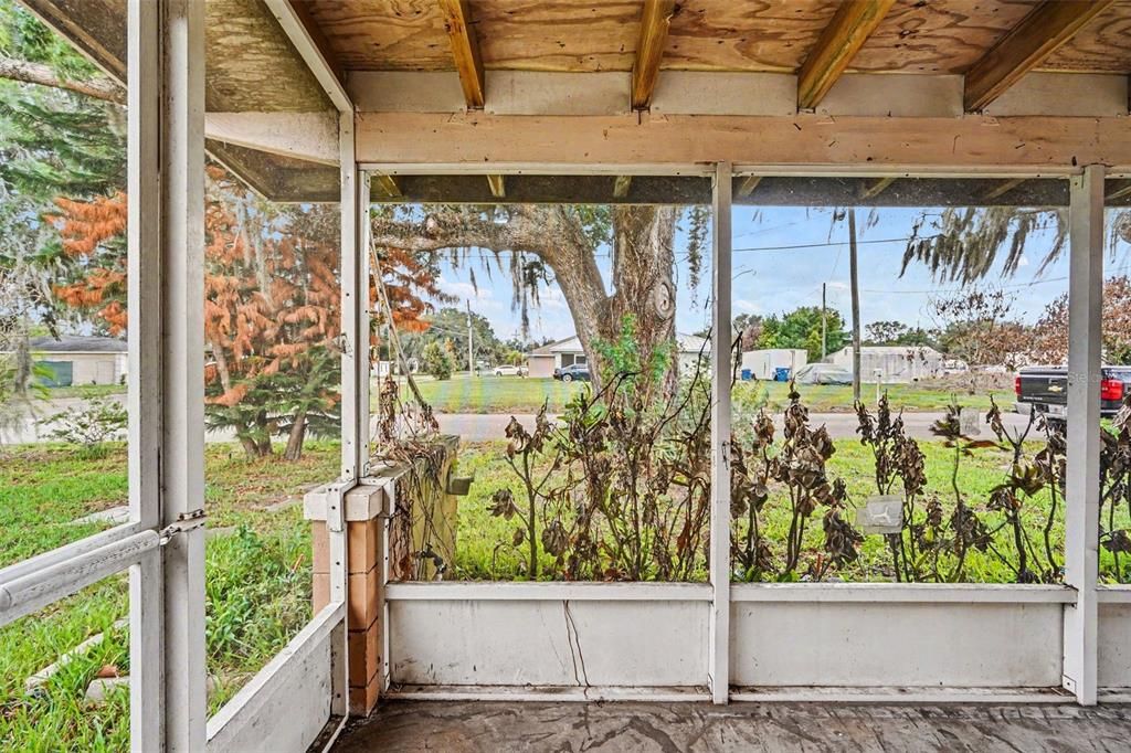 На продажу: $180,000 (3 спален, 1 ванн, 950 Квадратных фут)