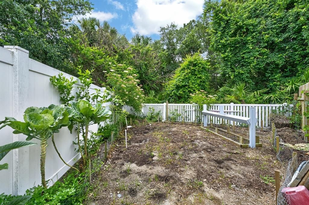 For Sale: $489,900 (3 beds, 2 baths, 1868 Square Feet)