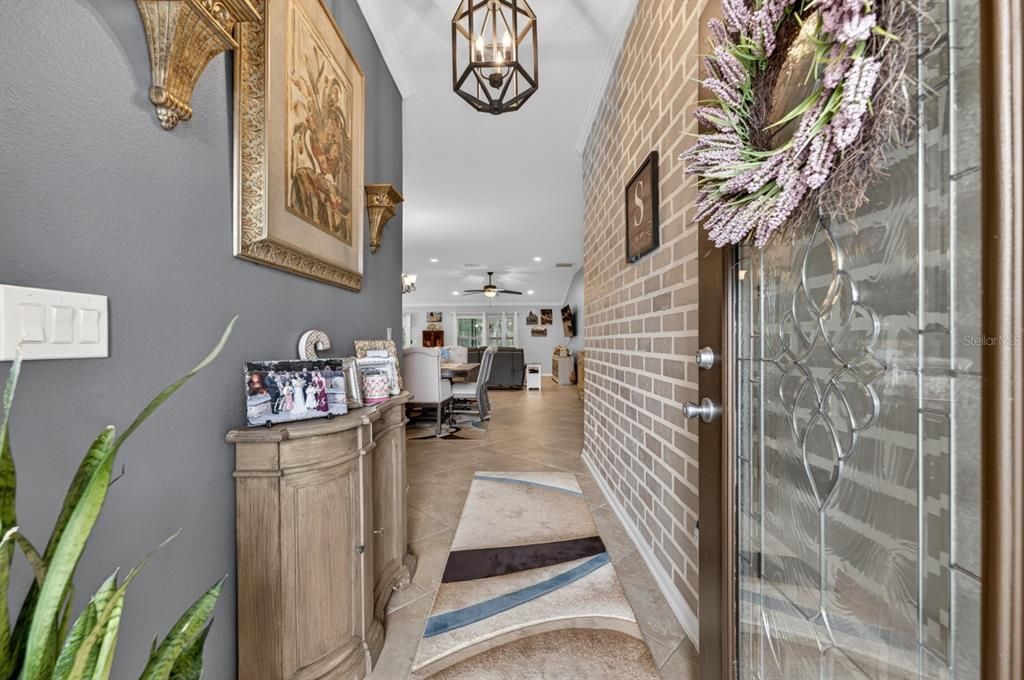 For Sale: $489,900 (3 beds, 2 baths, 1868 Square Feet)