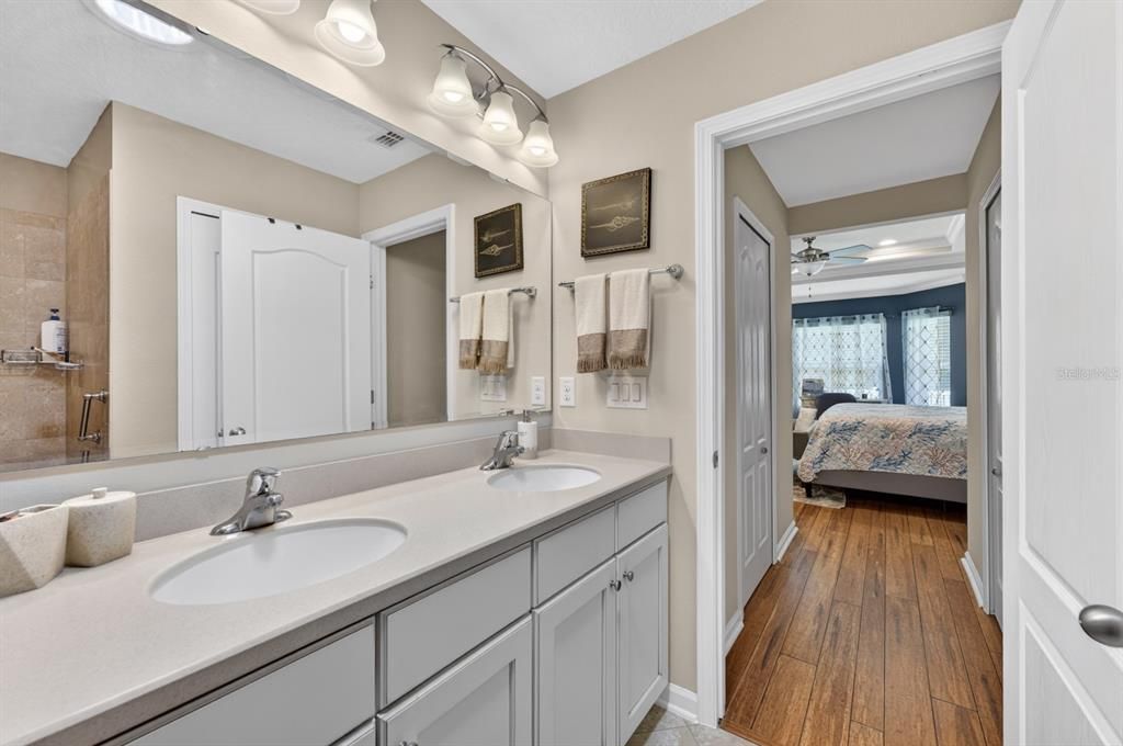 For Sale: $489,900 (3 beds, 2 baths, 1868 Square Feet)