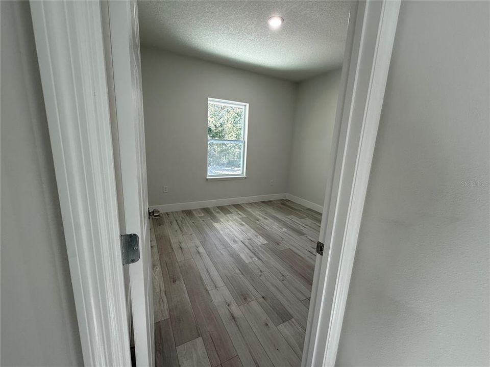 For Rent: $1,950 (3 beds, 2 baths, 1529 Square Feet)